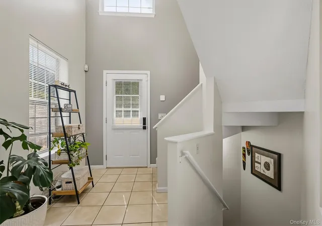Single family home for sale at 246 Crestwood Ct, Fishkill, NY 12524 | MLS# 1046364