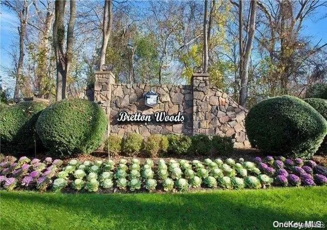Listing Photo 2 - Condo for sale in building located at 188 Birchwood Rd, Brookhaven, NY 11727