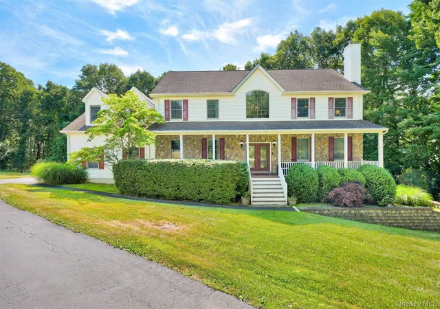 Photo 1 of Single family home for sale at 41 Lindy Dr, Carmel, NY 10512 | MLS# 1046376 | Listing updated on 2026-09-04
