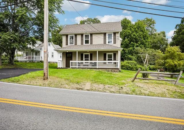 Photo 2 of Single family home for sale at 132 Ridge Rd, Woodbury, NY 10930 | MLS# 1046409 | Listing updated on 2026-09-27