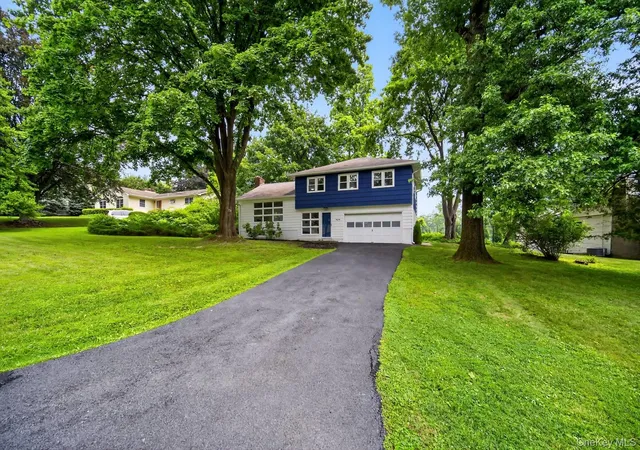 Photo 2 of Single family home for sale at 31 Old Farms Rd, Poughkeepsie, NY 12603 | MLS# 1046416 | Listing updated on 2026-09-08