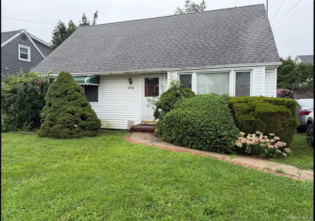 Photo 1 of Single family home for sale at 2958 Oceanside Rd, Hempstead, NY 11572 | MLS# 1046434 | Listing updated on 2026-09-04