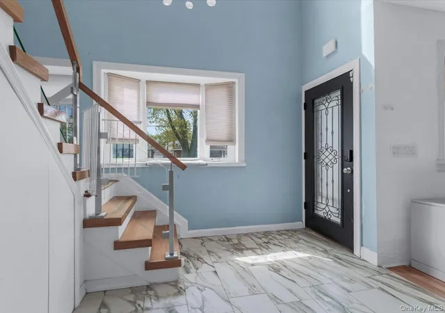 Photo 3 of Single family home for sale at 252 15 82nd Avenue, New York, NY 11426 | MLS# 1046435 | Listing updated on 2026-09-06