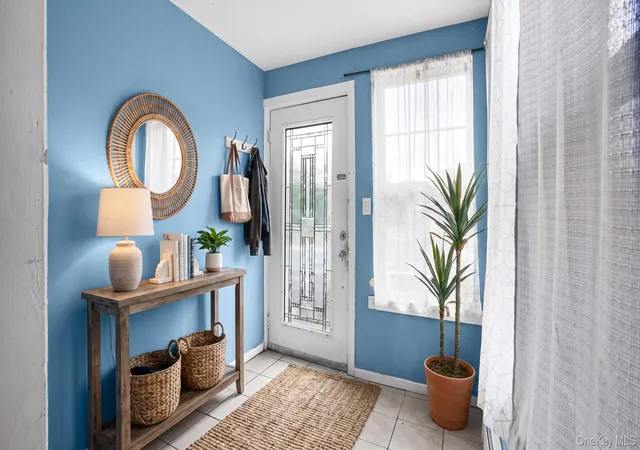 Photo 3 of Single family home for sale at 139 5th Avenue, Islip, NY 11706 | MLS# 1046448 | Listing updated on 2026-09-26