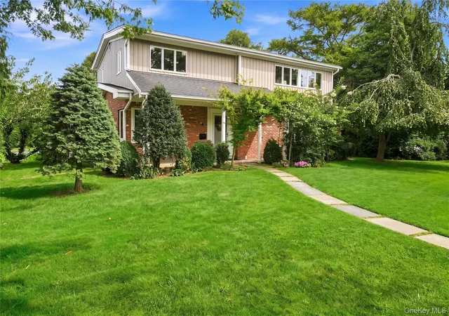 Photo 48 of Single family home for sale at 4 Saltmeadow Ln, Islip, NY 11705 | MLS# 1046457 | Listing updated on 2026-09-08