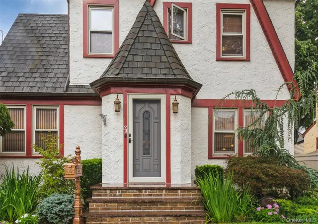 Photo 2 of Single family home for sale at 34 Archer Rd, Hempstead, NY 11552 | MLS# 1046463 | Listing updated on 2026-09-06
