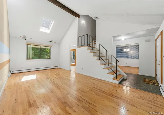 Photo 4 of Single family home for sale at 2 Peter A Beet Dr, Cortlandt, NY 10567 | MLS# 1046478 | Listing updated on 2026-09-04