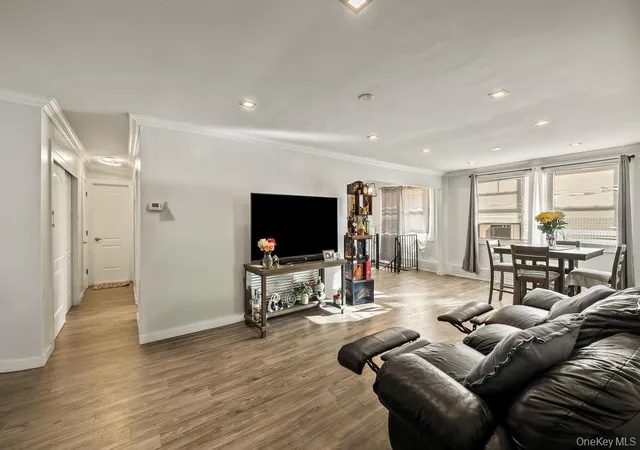 Listing Photo 4 - Condo for sale in building located at 80 Kearsing Pkwy, Ramapo, NY 10952 - Unit #B & 8F