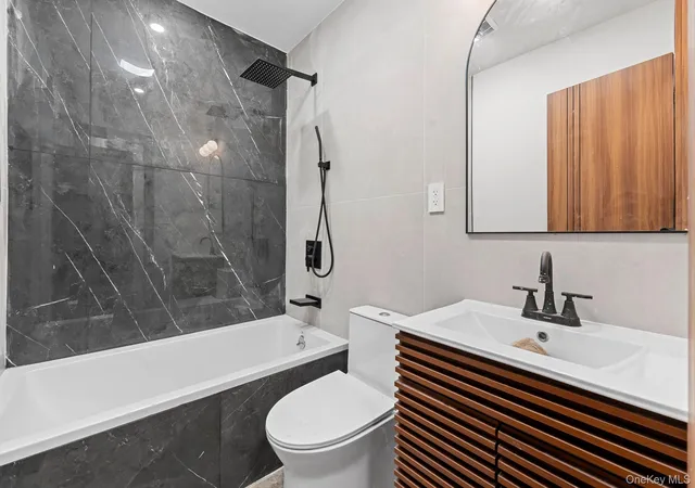 Photo 3 of Multi family home for sale at 775 E 216th Street, New York, NY 10467 | MLS# 1046506 | Listing updated on 2026-09-04