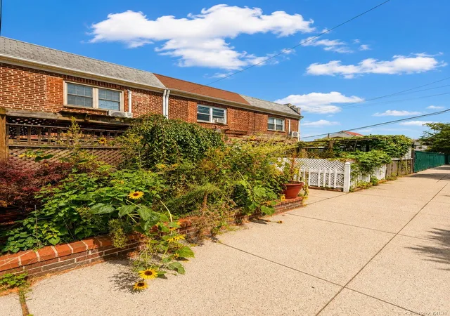 Photo 2 of Single family home for sale at 2130 Batchelder St, New York, NY 11229 | MLS# 1046520 | Listing updated on 2026-09-04