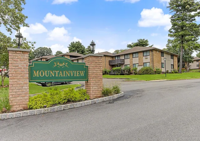 Photo 1 of Condo for sale at 962 Sierra Vista Ln, Clarkstown, NY 10989 | MLS# 1046544 | Listing updated on 2026-09-27