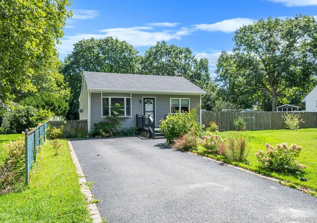 Photo 2 of Sale Pending at 12 Allanwood Dr, Brookhaven, NY 11967 | MLS# 1046565 | Listing updated on 2026-10-08