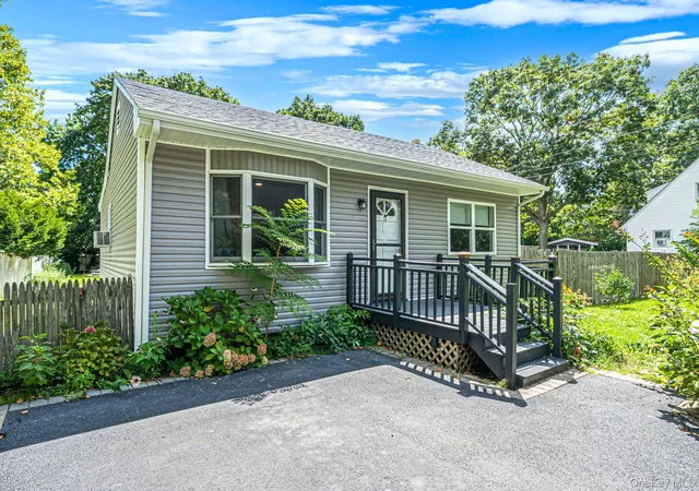 Photo 3 of Sale Pending at 12 Allanwood Dr, Brookhaven, NY 11967 | MLS# 1046565 | Listing updated on 2026-10-08