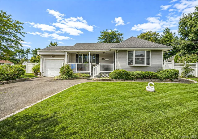 Photo 1 of Single family home for sale at 12 Robin Ln, Islip, NY 11717 | MLS# 1046577 | Listing updated on 2026-09-04