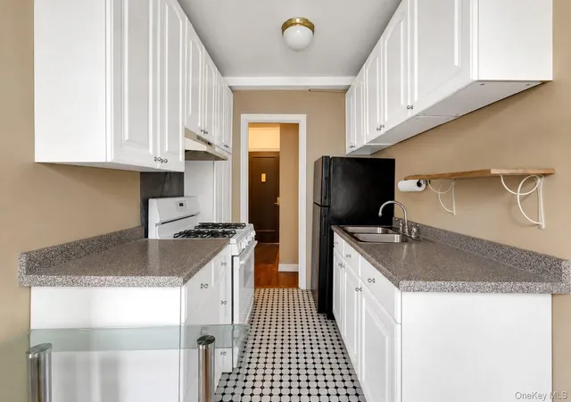 Photo 3 of House for sale at 433 W 34th Street #2N, New York, NY 10001 | MLS# 1046581 | Listing updated on 2026-10-20