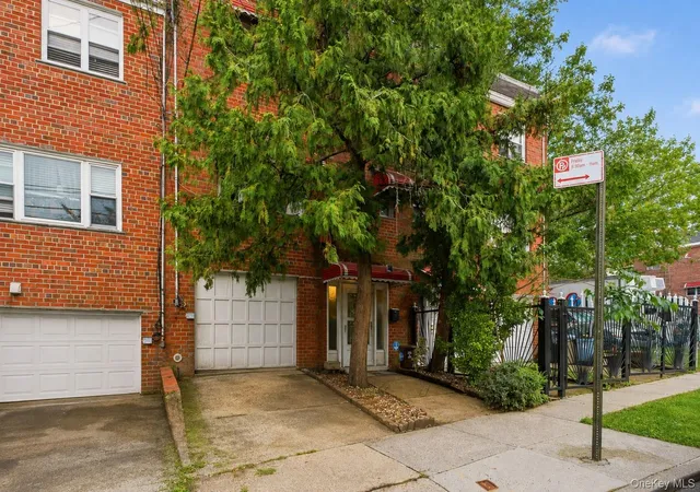 Photo 1 of Sale Pending at 902 E 232nd Street, New York, NY 10466 | MLS# 1046594 | Listing updated on 2026-10-06
