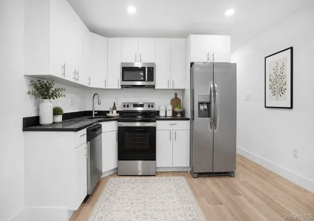 Photo 3 of Multi family home for sale at 3968 Duryea Ave, New York, NY 10466 | MLS# 1046605 | Listing updated on 2026-09-07