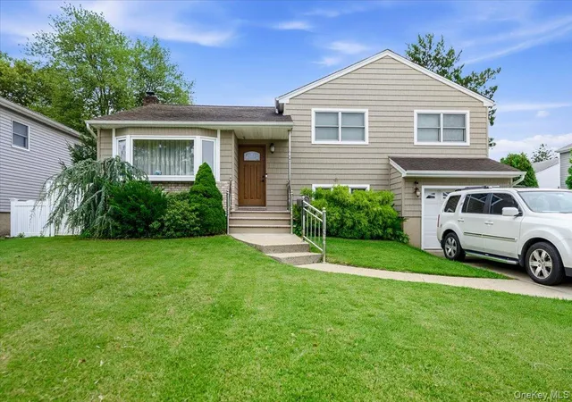 Single family home for sale at 2664 Grayson Dr, Hempstead, NY 11554 | MLS# 1046626