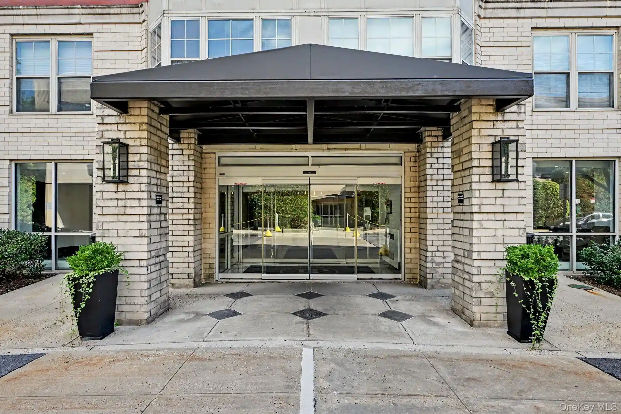 Listing Photo 2 - Condo for sale in 300 Mamaroneck Ave located at 300 Mamaroneck Ave, White Plains, NY 10605 - Unit #303