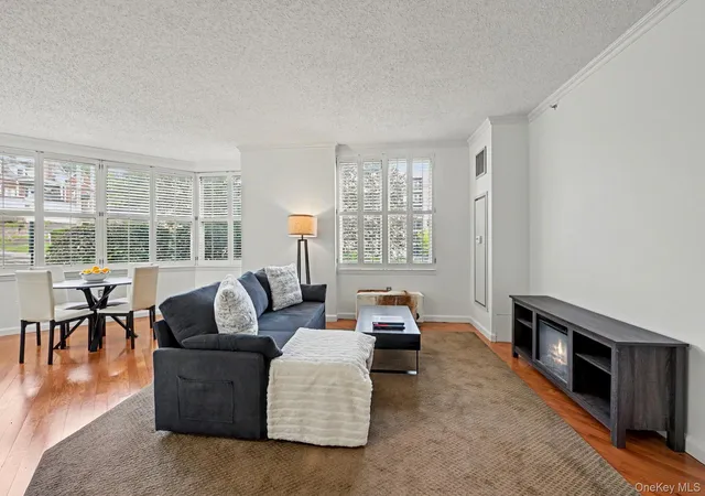 Photo 3 of Sale Pending at 300 Mamaroneck Ave #303, White Plains, NY 10605 | MLS# 1046629 | Listing updated on 2026-10-09