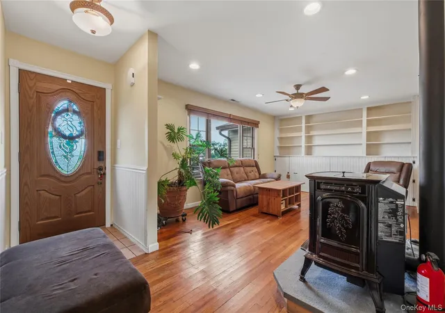 Photo 4 of Single family home for sale at 28 Hilltop Dr, Carmel, NY 10541 | MLS# 1046637 | Listing updated on 2026-09-16