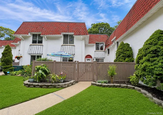 Photo 1 of Sale Pending at 99 Skyline Dr, Brookhaven, NY 11727 | MLS# 1046649 | Listing updated on 2026-09-23