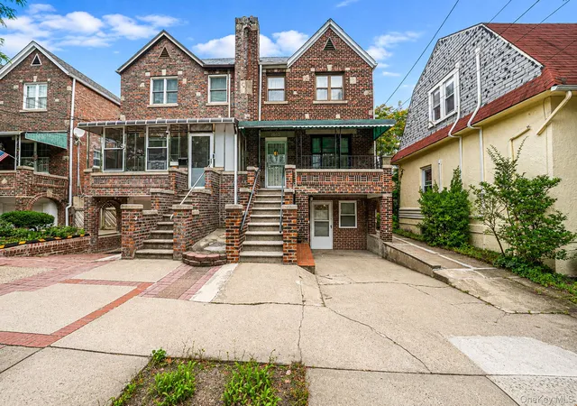 Multi family home for sale at 1610 Paulding Ave, New York, NY 10462 | MLS# 1046665
