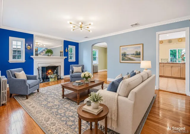 Photo 3 of Single family home for sale at 7 Highmeadow Rd, North Hempstead, NY 11030 | MLS# 1046670 | Listing updated on 2026-09-17