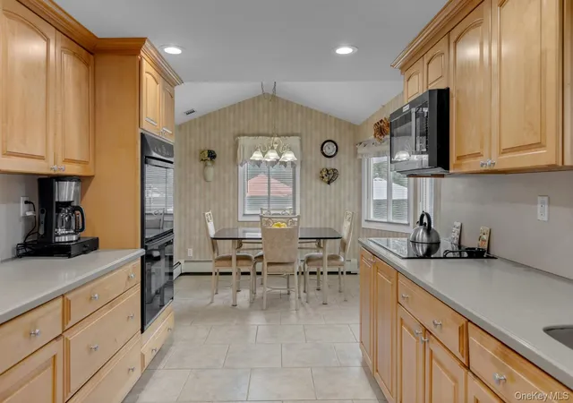 Photo 4 of Sale Pending at 2 Cori Ln, Huntington, NY 11731 | MLS# 1046672 | Listing updated on 2026-09-19