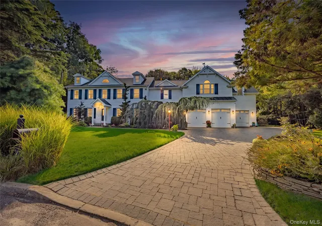 Photo 1 of Sale Pending at 10 Redbridge Ct, Brookhaven, NY 11733 | MLS# 1046673 | Listing updated on 2026-10-01