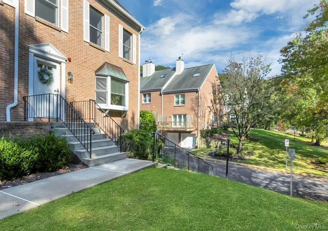 Photo 2 of Single family home for sale at 14 Corners Rd, Clarkstown, NY 10920 | MLS# 1046674 | Listing updated on 2026-10-19