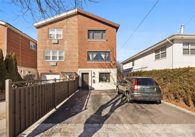 Single family home for sale at 229 Ditmars St, New York, NY 10464 | MLS# 1046694