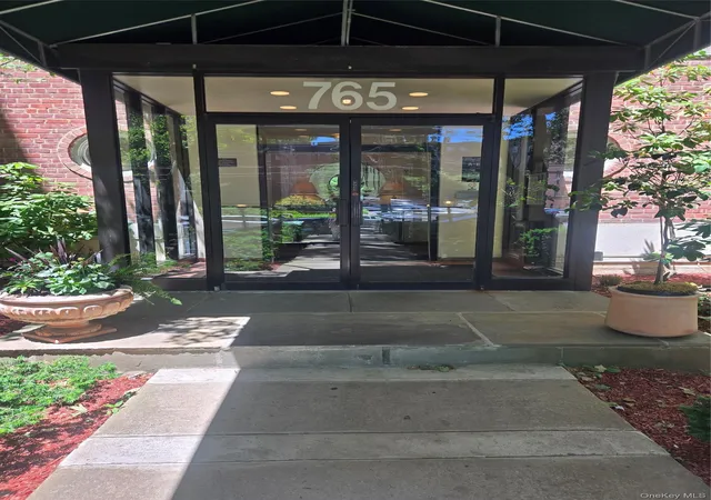 Photo 2 of Condo for sale at 765 Bronx River #3F, Yonkers, NY 10708 | MLS# 1046699 | Listing updated on 2026-09-08