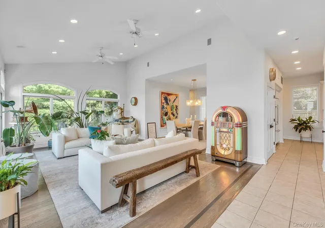 Photo 1 of Single family home for sale at 710 Sound View Rd, Oyster Bay, NY 11771 | MLS# 1046704 | Listing updated on 2026-09-13