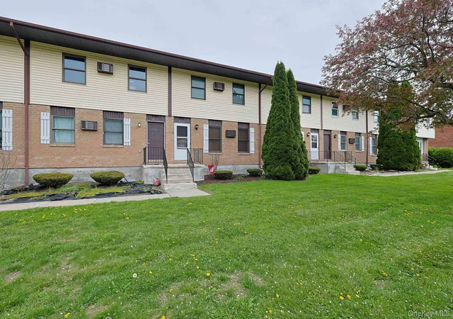 Photo 1 of Condo for sale at 204 Parr Meadow Dr #2D, Newburgh (town), NY 12550 | MLS# 1046709 | Listing updated on 2026-09-05
