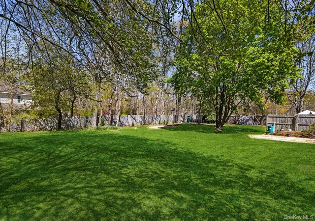 Photo 15 of Single family home for sale at 13 Booker Ln, Southampton, NY 11977 | MLS# 1046727 | Listing updated on 2026-09-05