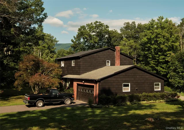 Photo 1 of Single family home for sale at 52 Fawn Rd, Saugerties, NY 12477 | MLS# 1046730 | Listing updated on 2026-09-06