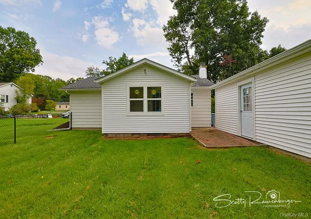 Photo 4 of Single family home for sale at 814 N Hillside Rd, East Fishkill, NY 12590 | MLS# 1046735 | Listing updated on 2026-09-04
