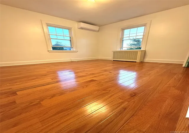 Photo 3 of Sale Pending at 413 Fort Washington Ave, Mount Pleasant, NY 10532 | MLS# 1046739 | Listing updated on 2026-09-28