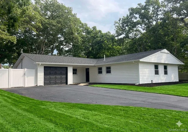 Photo 1 of Single family home for sale at 35 Winside Ln, Brookhaven, NY 11727 | MLS# 1046748 | Listing updated on 2026-09-04