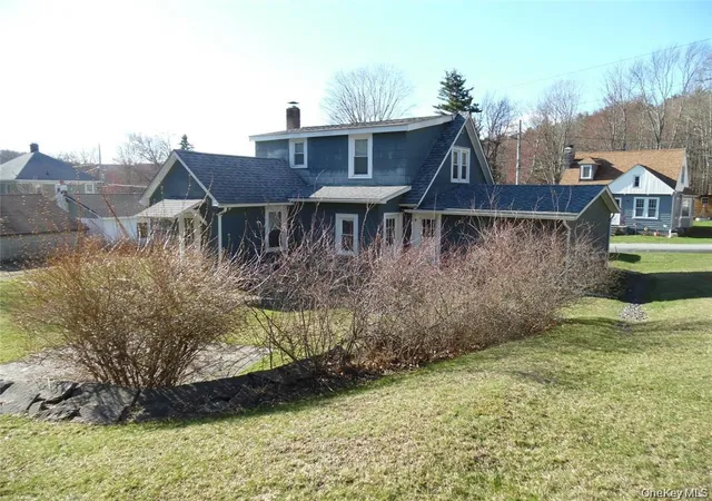 Photo 3 of Single family home for sale at 8 Jones Ter, Fallsburg, NY 12788 | MLS# 1046758 | Listing updated on 2026-10-07