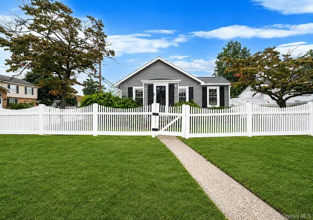Photo 1 of Single family home for sale at 1077 Central Ave, Hempstead, NY 11550 | MLS# 1046759 | Listing updated on 2026-10-03