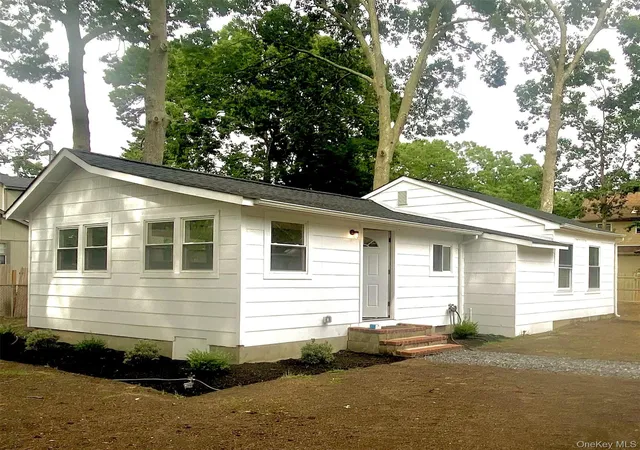 Photo 2 of Single family home for sale at 181 Cypress Dr, Brookhaven, NY 11951 | MLS# 1046777 | Listing updated on 2026-09-04