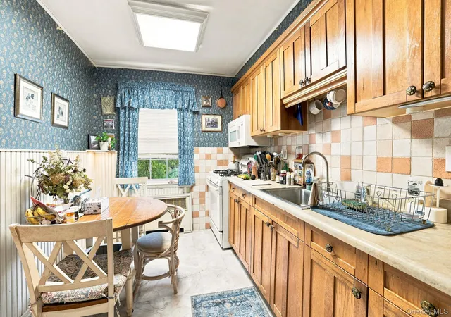 Photo 3 of Condo for sale at 27 Fieldstone Dr #178, Greenburgh, NY 10530 | MLS# 1046779 | Listing updated on 2026-10-11