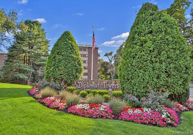 Photo 1 of Sale Pending at 100 Diplomat Dr #6C, Mount Kisco, NY 10549 | MLS# 1046804 | Listing updated on 2026-10-03
