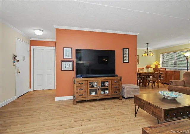 Listing Photo 4 - Condo for sale in building located at 100 Diplomat Dr, Mount Kisco, NY 10549 - Unit #6C