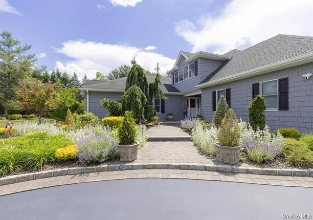 Photo 3 of Single family home for sale at 15 The Chase, Smithtown, NY 11780 | MLS# 1046808 | Listing updated on 2026-09-23