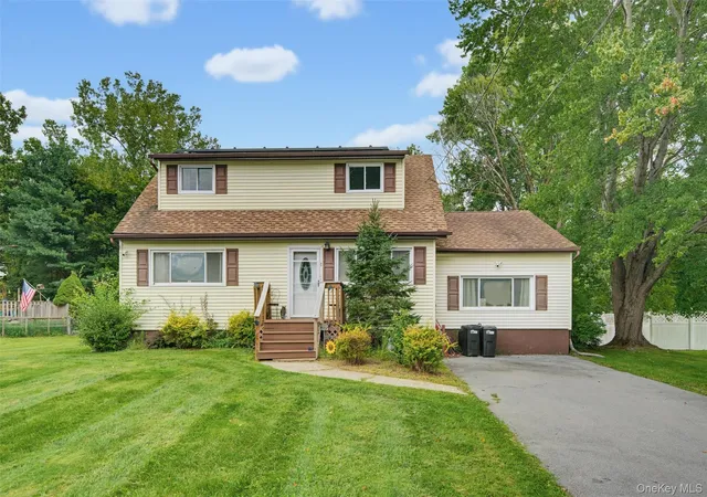 Photo 3 of Single family home for sale at 43 James Rd, Monroe, NY 10950 | MLS# 1046815 | Listing updated on 2026-10-06