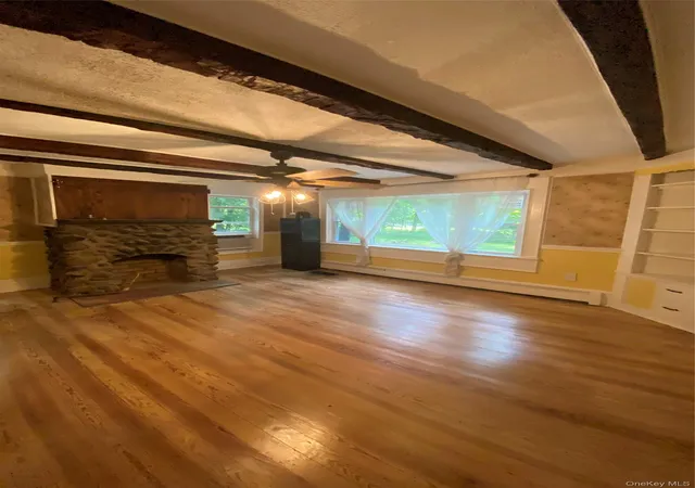 Photo 4 of Single family home for sale at 936 Goshen Turnpike, Wallkill, NY 10919 | MLS# 1046820 | Listing updated on 2026-09-28