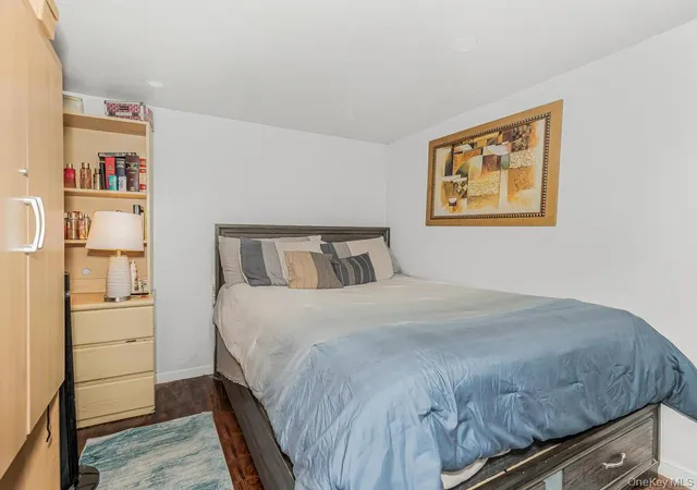 Photo 3 of Single family home for sale at 2951 Kingsland Ave, New York, NY 10469 | MLS# 1046847 | Listing updated on 2026-09-04